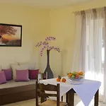 Makis Apart Otel 4*