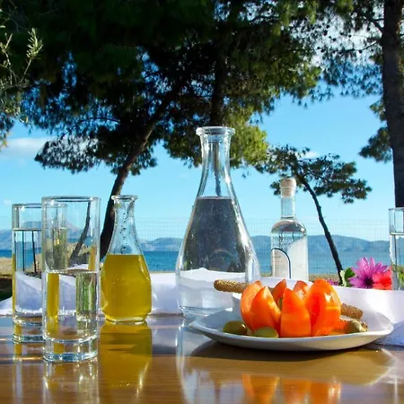 Aparthotel Makis Thermisia