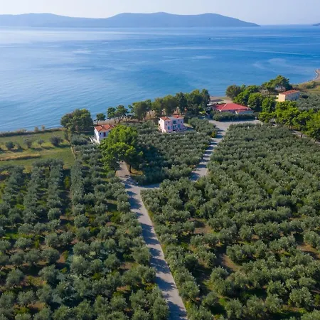 Makis Aparthotel