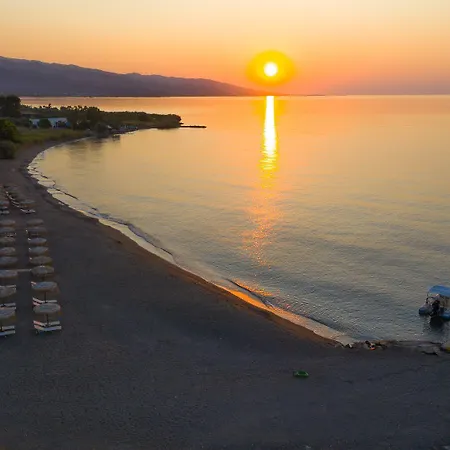 Aparthotel Makis Thermisía